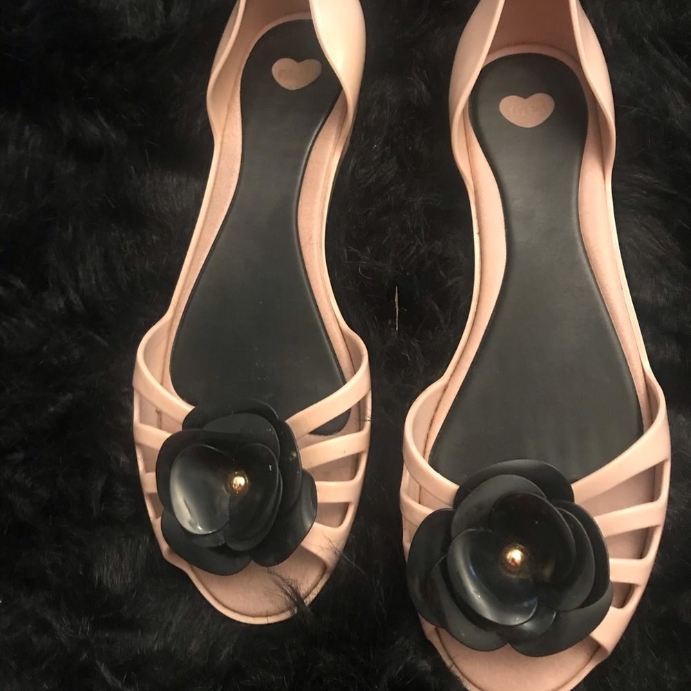 Sandals - Picture 3 of 3